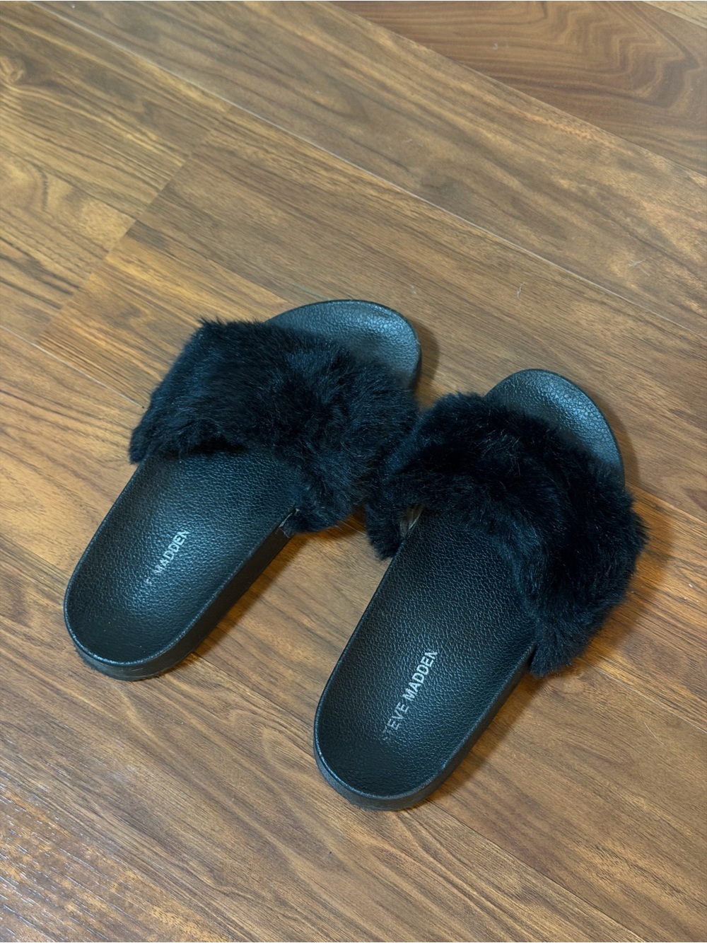 Steve Madden Black Faux Fur Slide Sandals - Plush Strap